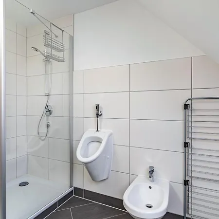 Leon קאפל - גראפנהאוזן