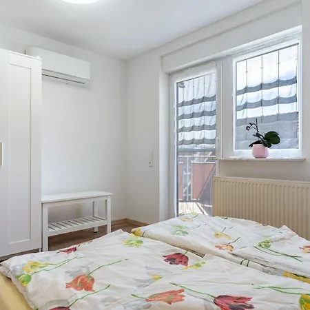 Leon Apartment
